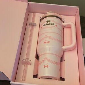 Stanley 40 oz Quencher - Valentines day- Pink Velvet Cake